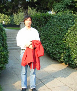 开云kaiyun登录入口2013年十佳教师之黄宠辉老师